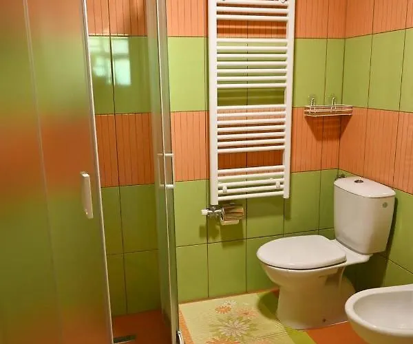 Ranc Stojnsek * Рогашка Слатина